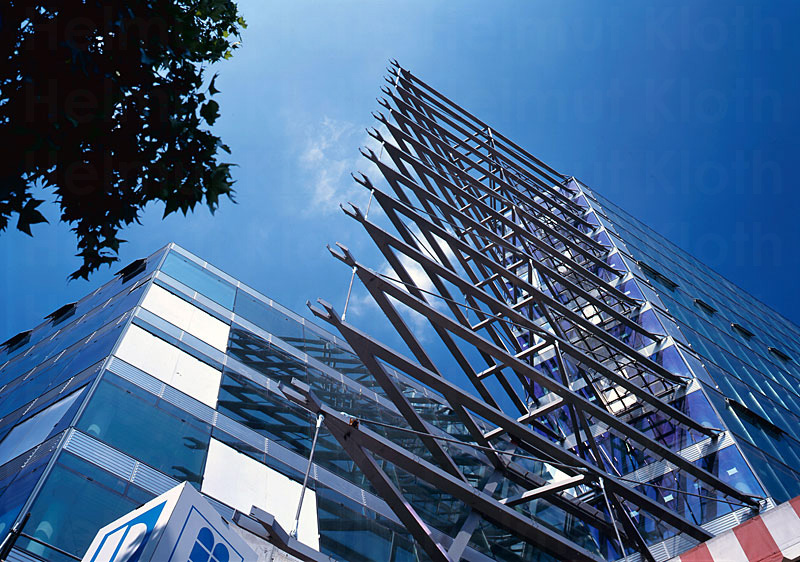 © Helmut Kloth: Neues Kranzler Eck (Berlin)