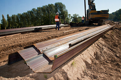 © Helmut Kloth: Spundbohlen