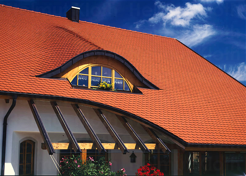 © Helmut Kloth: Referenz Tondachziegel